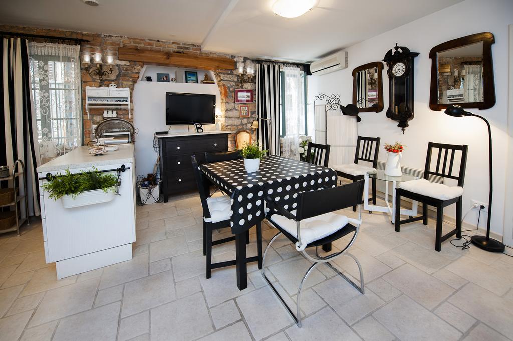 Apartment Art Rovinj Phòng bức ảnh